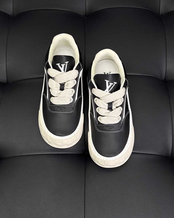 Adidasi Louis Vuitton Tilted Premium