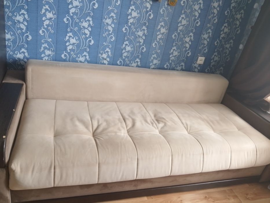 Продам двухспальный диван