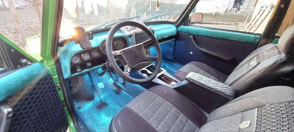 vaz 2103 sotiladi 9 500 min soʻm