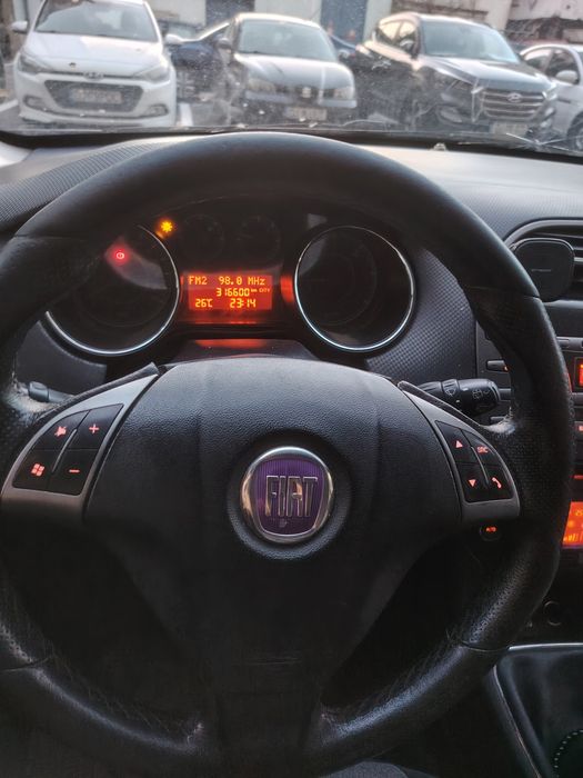 Vând fiat bravo.