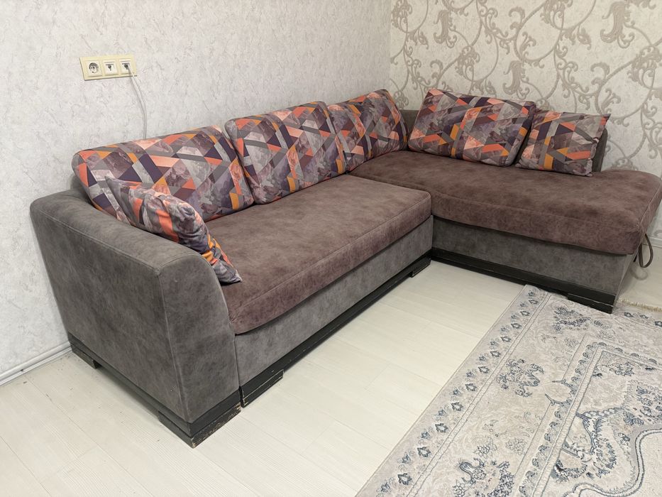 Диван в гостиную