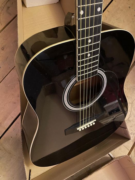 Chitara nouă Freedom