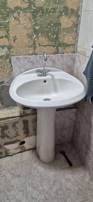 Продам раковину тюльпан