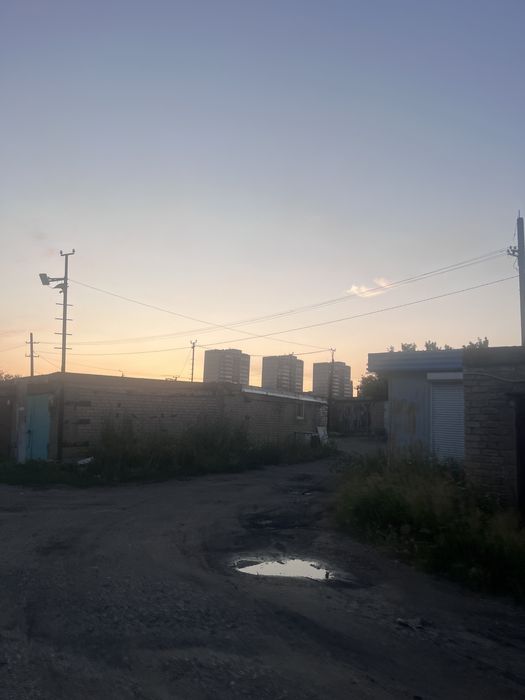 Продам гараж кооперотив Двигатель