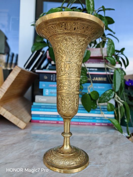 Vază alamă vintage India