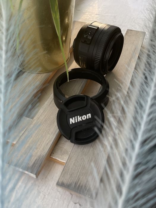 Объектив Nikon 35 мм, 1.8