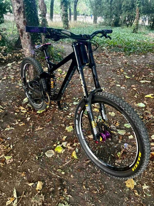 Kona Operator Supreme DH / Hope / Rockshox Boxxer / Saint / Nukeproof