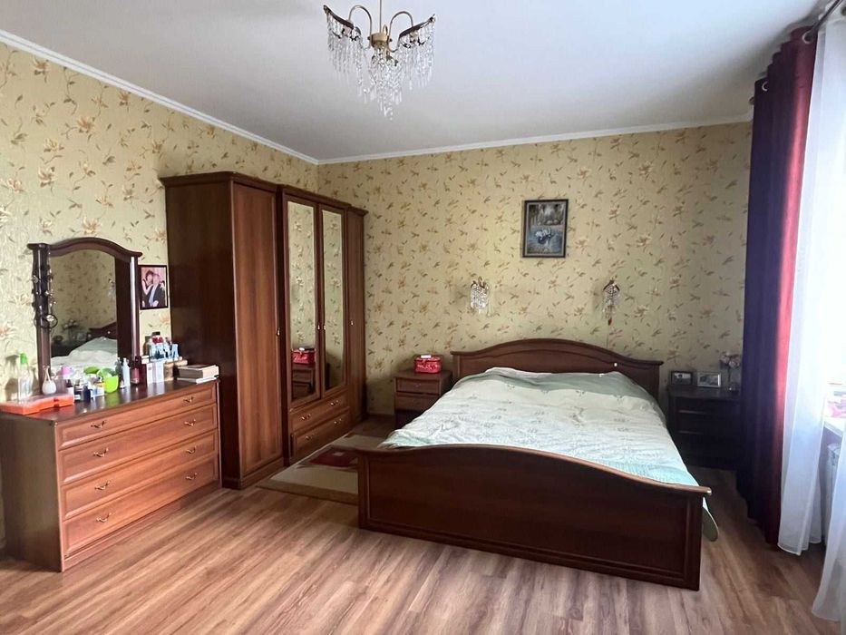 Продается коттедж возле мкр. Береке