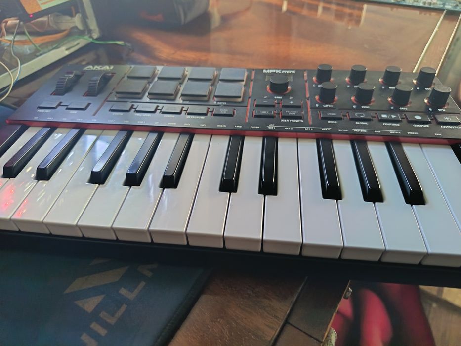 Midi клава. Новый.