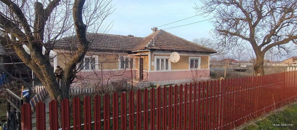 Casa de vânzare cu 2000 m²