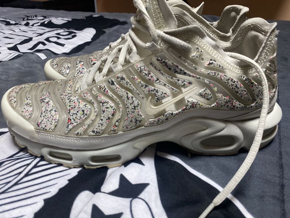 Продавам дамски маратонки Nike 44 номер