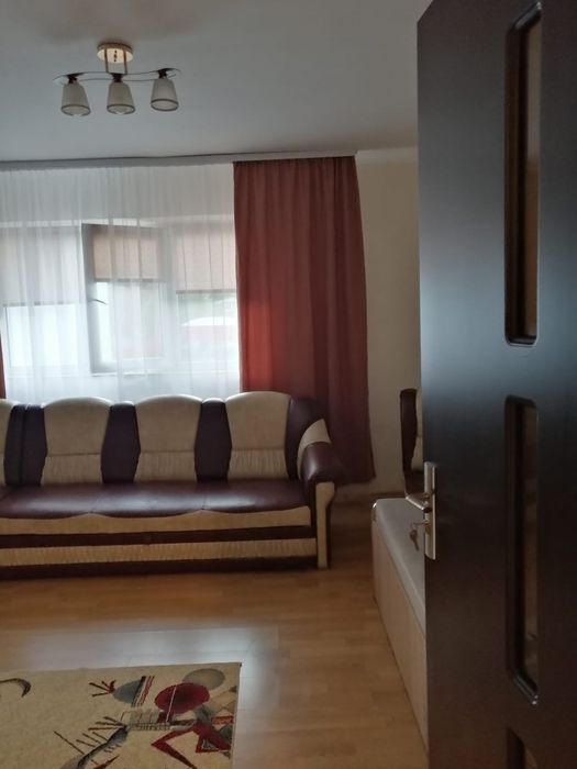 Garsoniera recent renovata