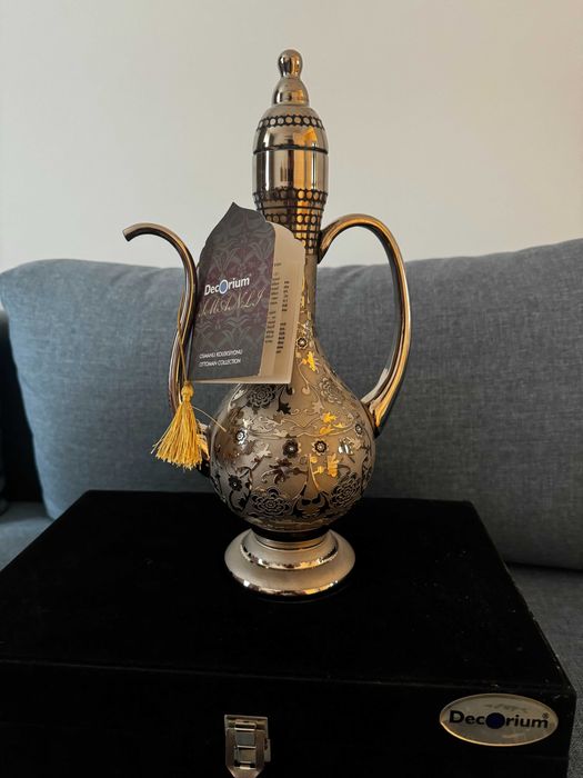 DecOrium Ottoman Collection 24k Gold and Platinum