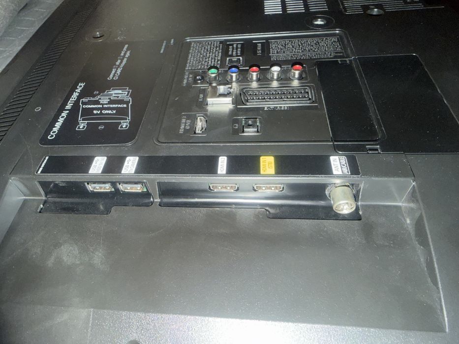 Vand Led Samsung smart 81cm