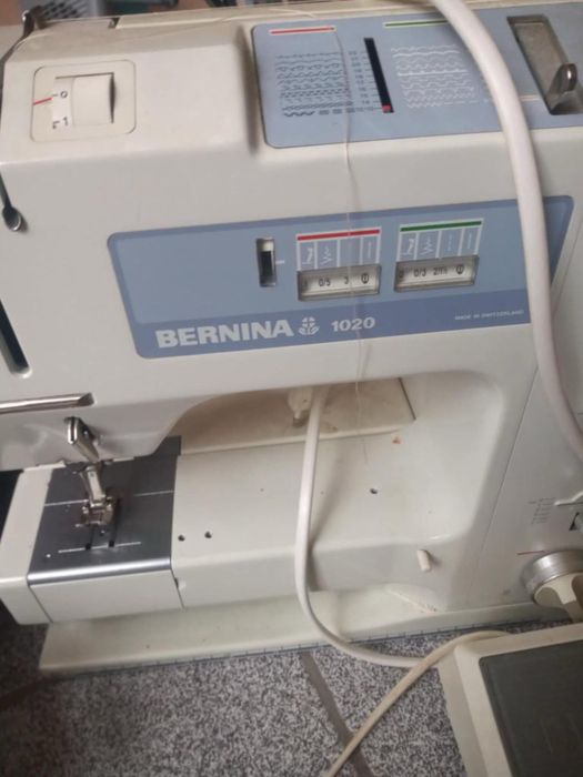 Професионална шевна малина Bernina 1020