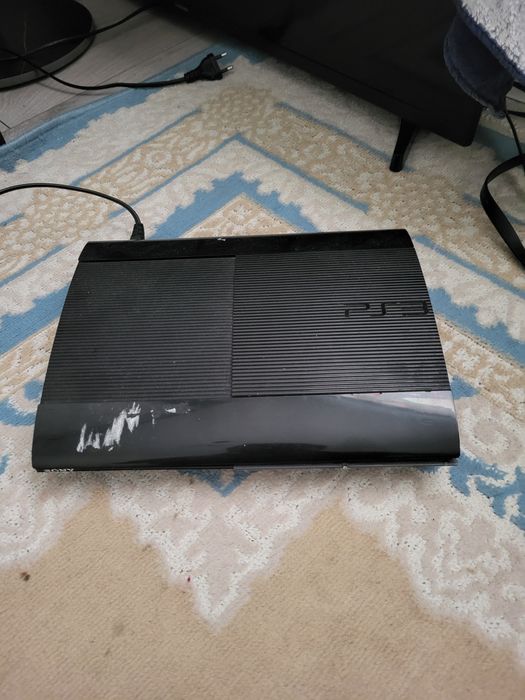 Продам Ps 3 super slim Прошитый