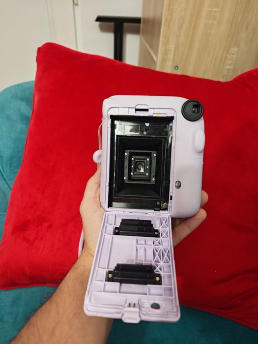 Aparat foto Fujifilm Instax Mini 12 Violet + Husă Slim - Ca Nou!