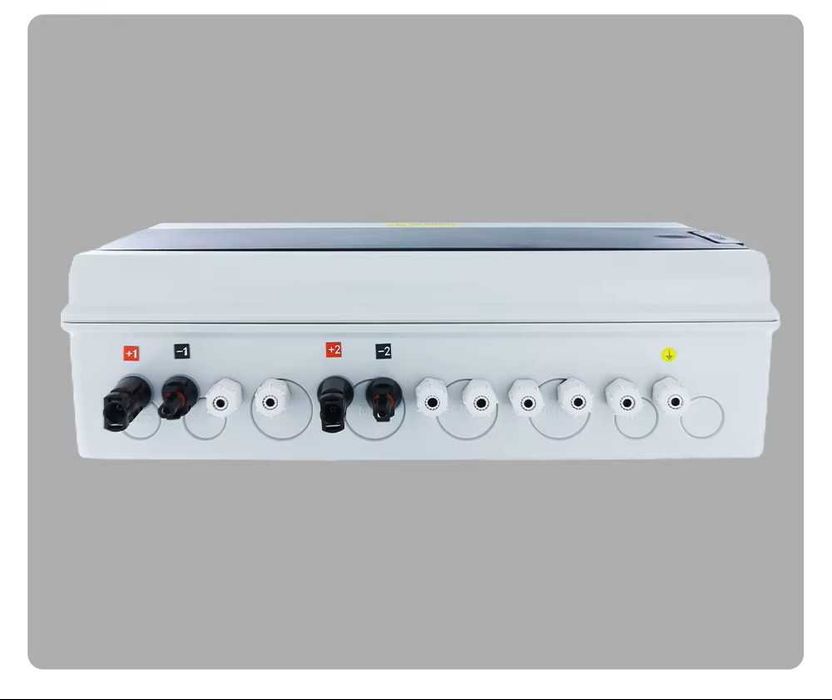 Cutie combinatoare fotovoltaică pentru sistem solar DC+AC,IP65 ,2 intrari 2 iesiri,2 șiruri cu panouri solare 15A 600V AC