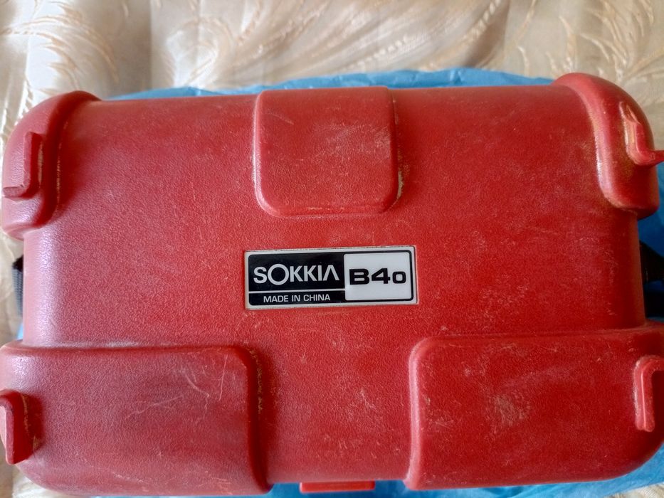 Нивелир Sokkia B40