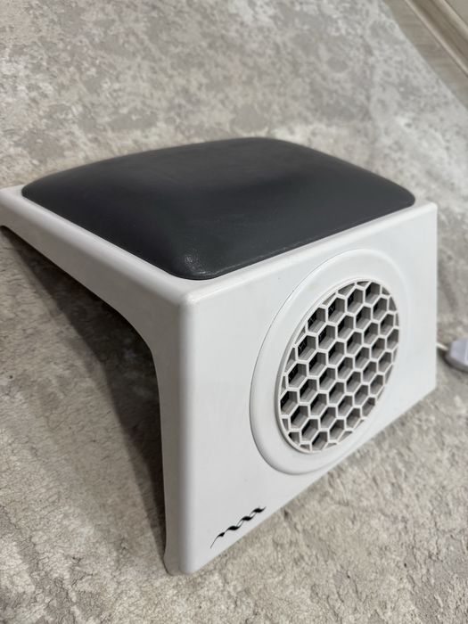 Пылесос для маникюра MAX