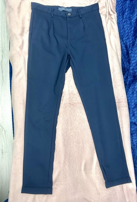 Pantaloni barbati office/casual albastri Zara