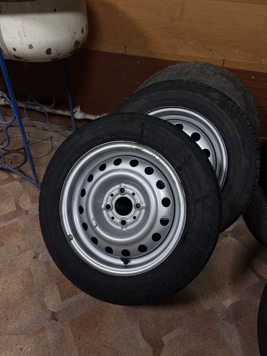 Продам колесо в сборе 175/65/14