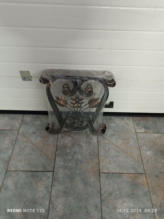 Bănci.mese.balansoare. băncuțe fier forjat