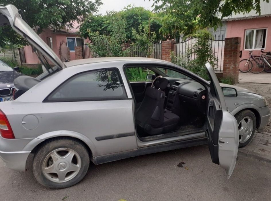 Vând sau schimb Opel Astra G