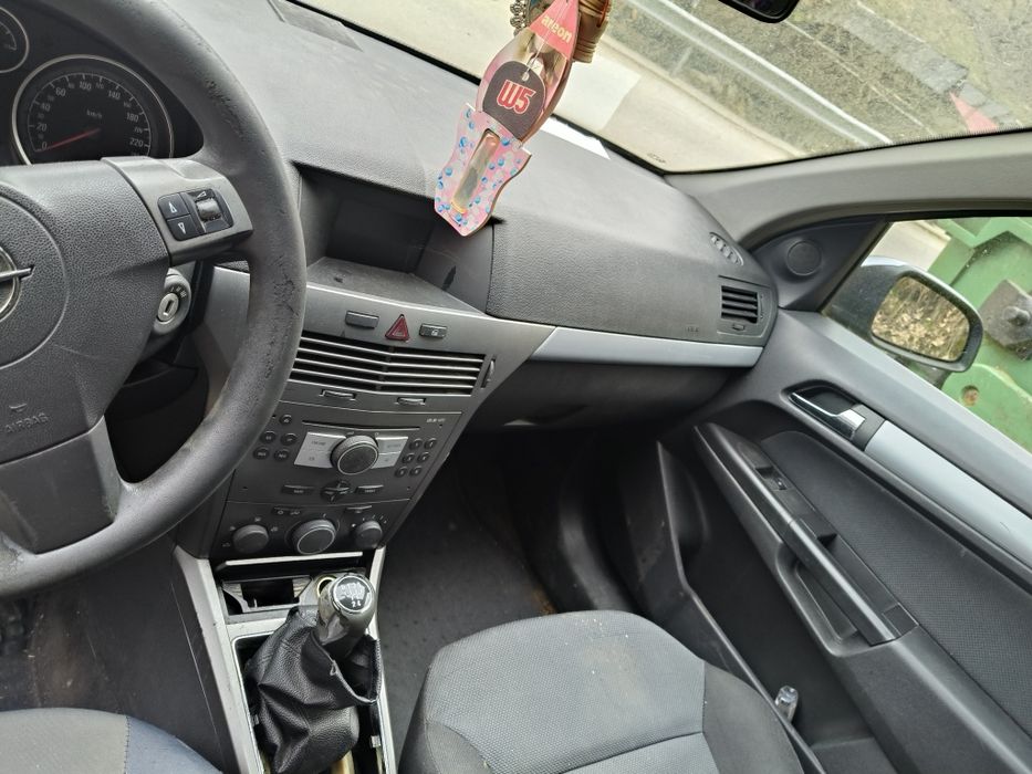 Vând Opel Astra G, cu GPL , motor funcțional .