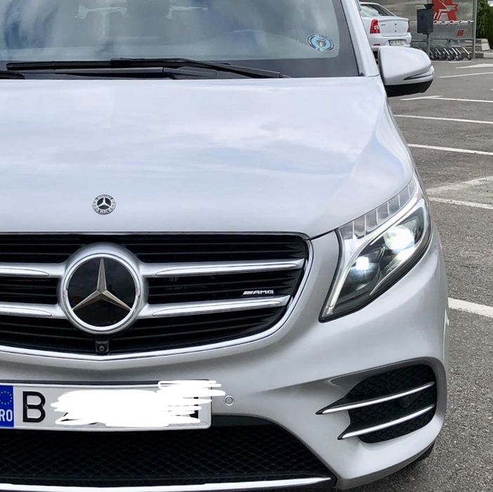 Emblema Mercedes AMG grila