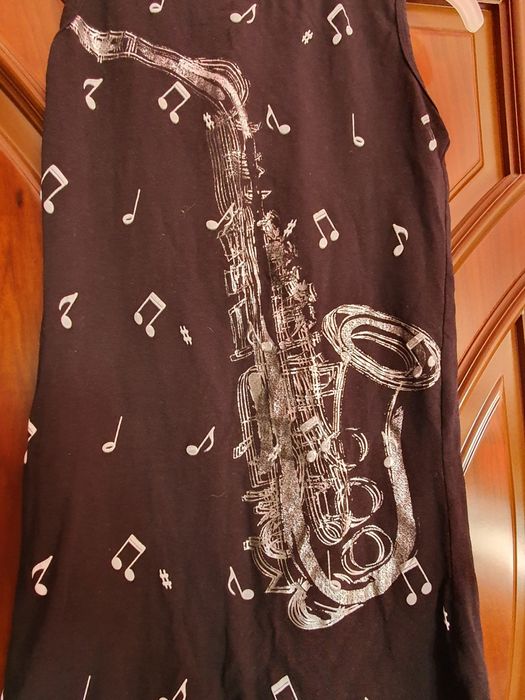 Музыкальное платье