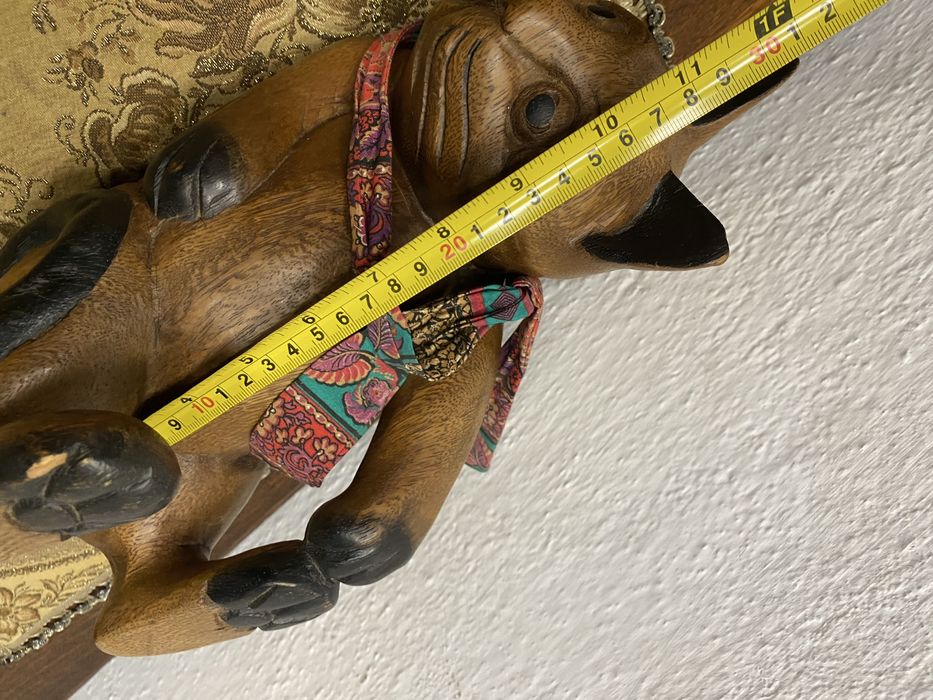 Стара балийска фигура от тик