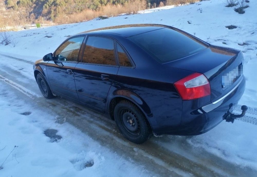 Vând Audi A4 B6 1.9