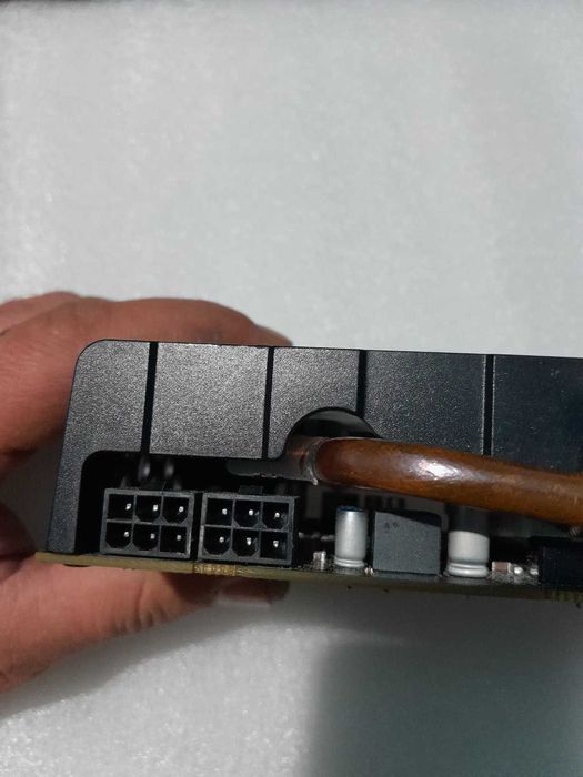 Placa video XFX RADEON HD 6950 2GB DDR5 256 biti