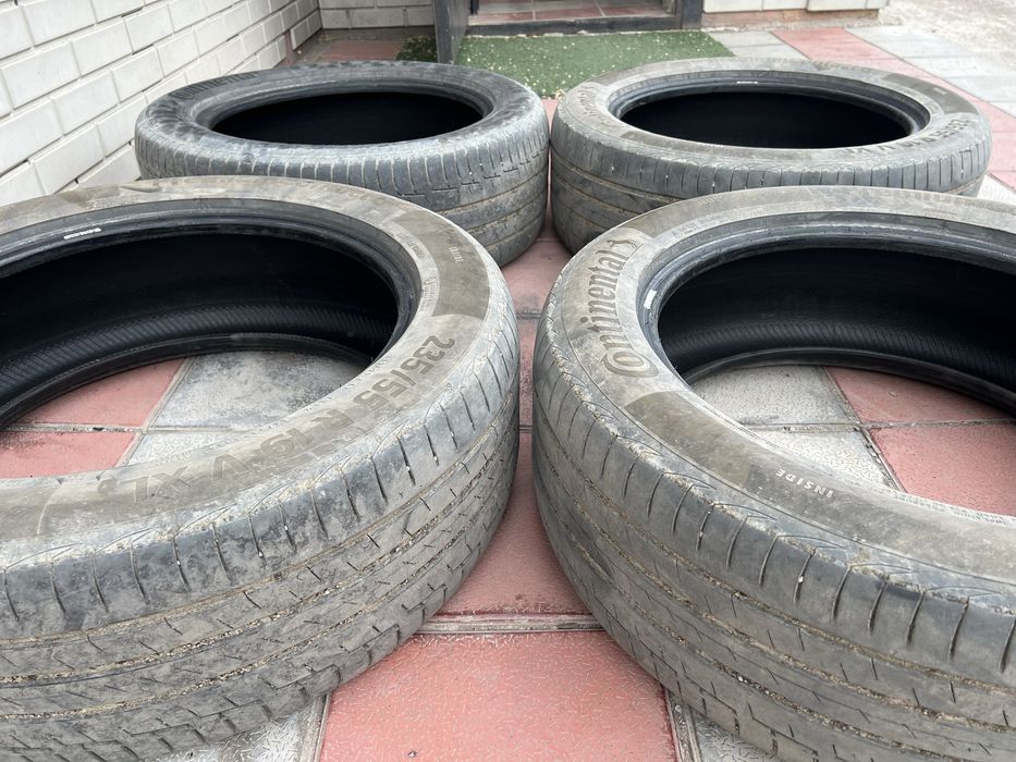 Продам резину летнюю Continental r19