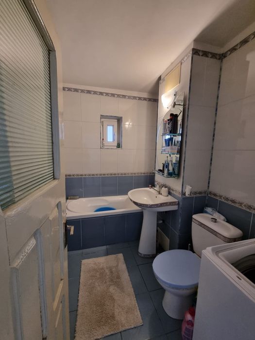 Vanzare apartament 2 camere utilat mobilat str Revoluției