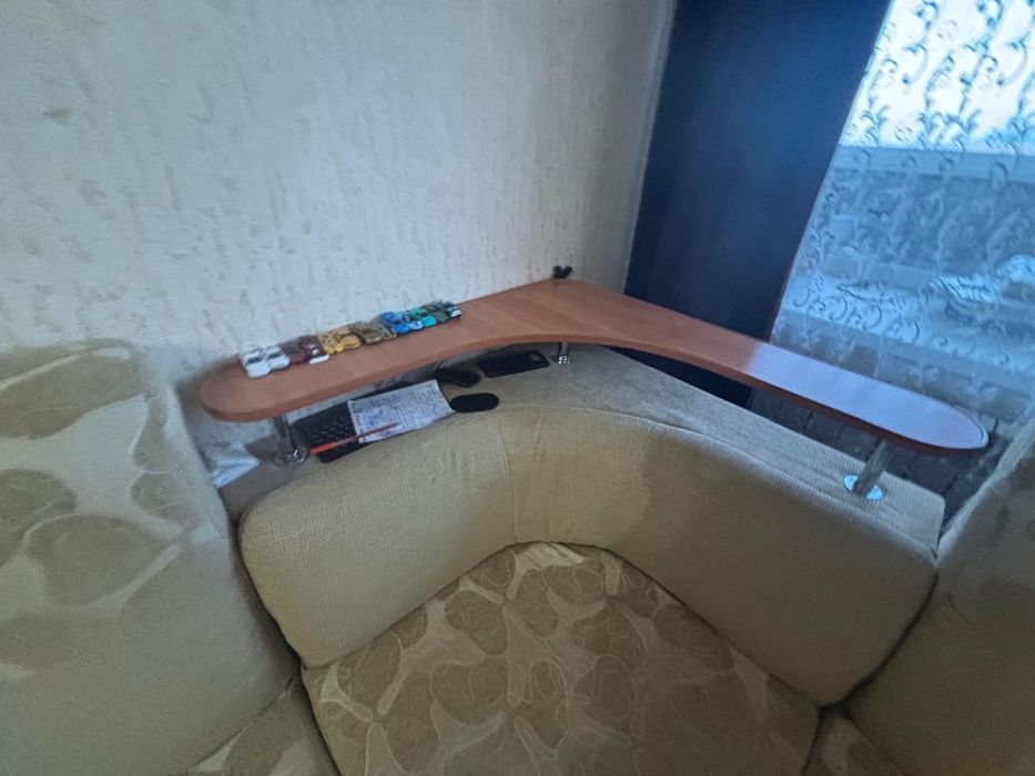 Продам диван в хорошем состоянии