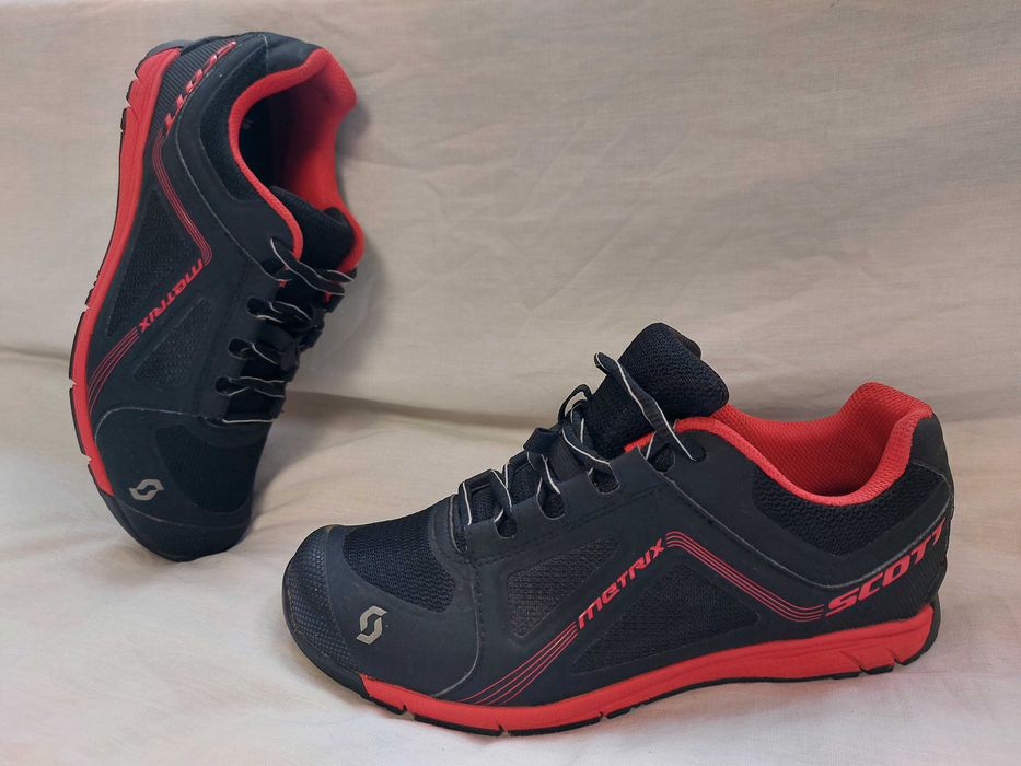 Pantofi ciclism SCOTT Metrix, marime 39 (25 cm)+placute