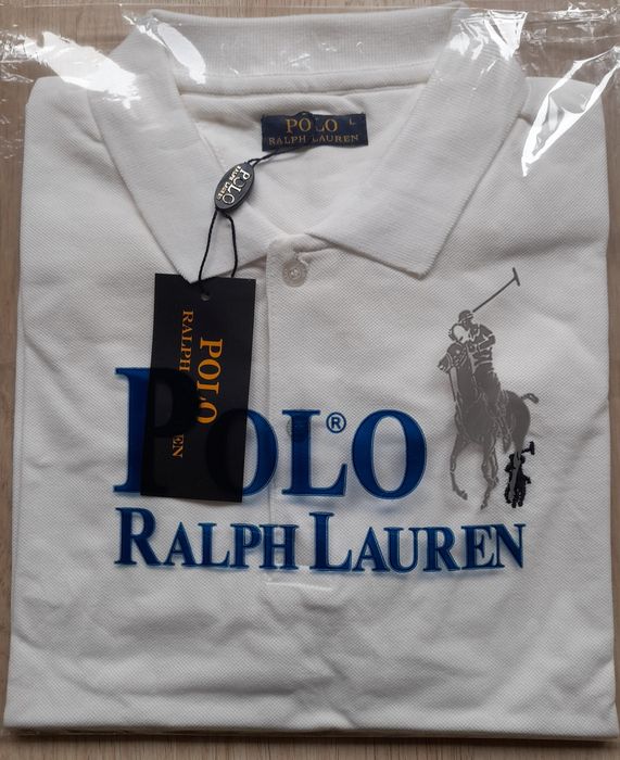 Нови тениски с яка