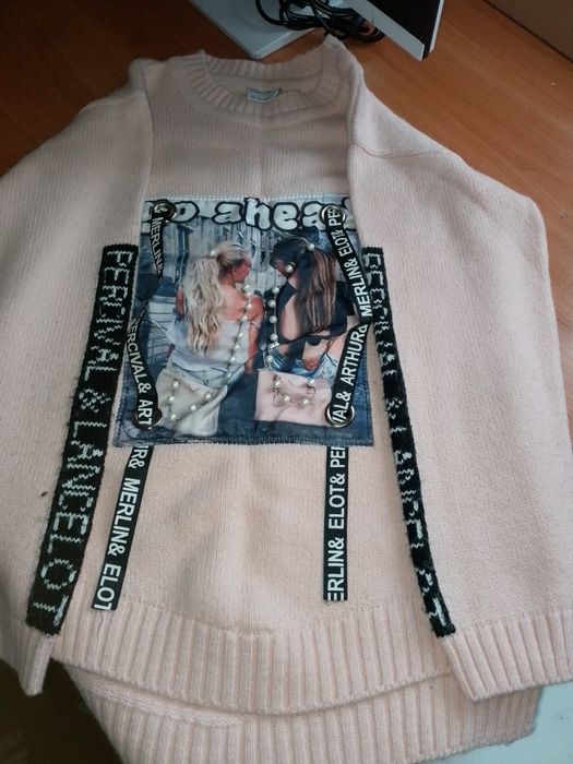 Продам пакет вещей на девочку.