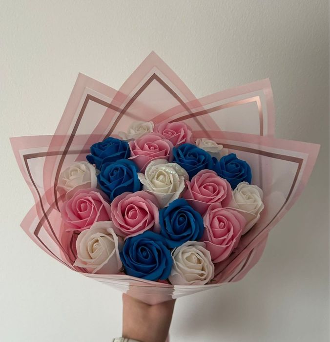 Buchet 19 trandafiri din sapun