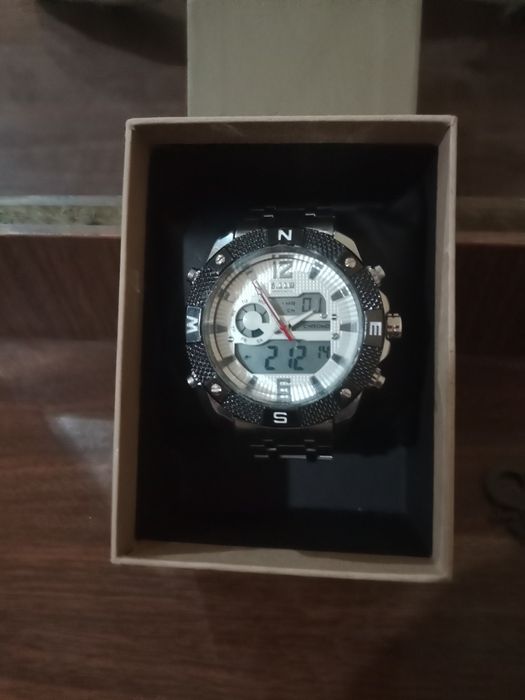 Часы в хорошем состоянии