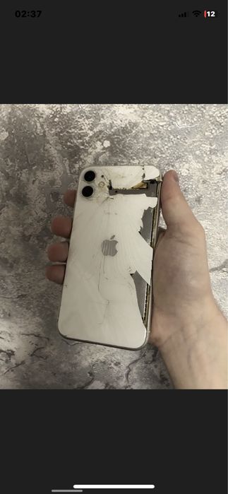 iPhone 11 zapchastga
