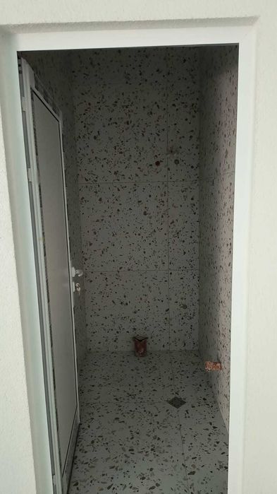 Дава се под наем Магазин в Кърджали, Център - 100 кв.м за 765 € - Снимка #3