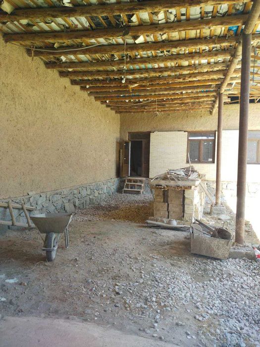 Навоий шахарда ХОВЛИ СОТИЛАДИ,