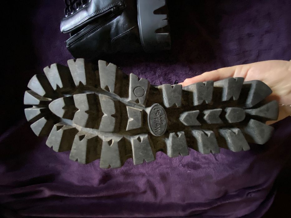 Ghete din piele naturala