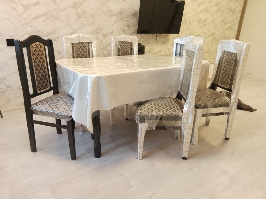 Продам сто со стульями