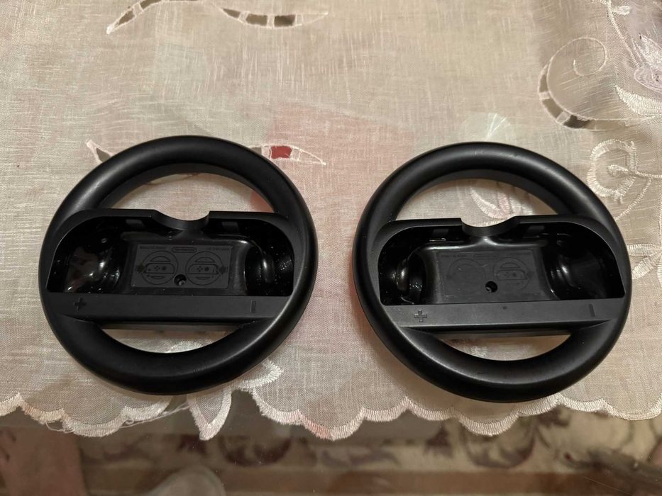 Nintendo Switch 32gb + 64 GB sd card