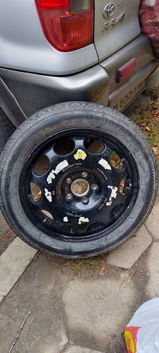 Продавам части за мерцедес CLK 200 kompressor.