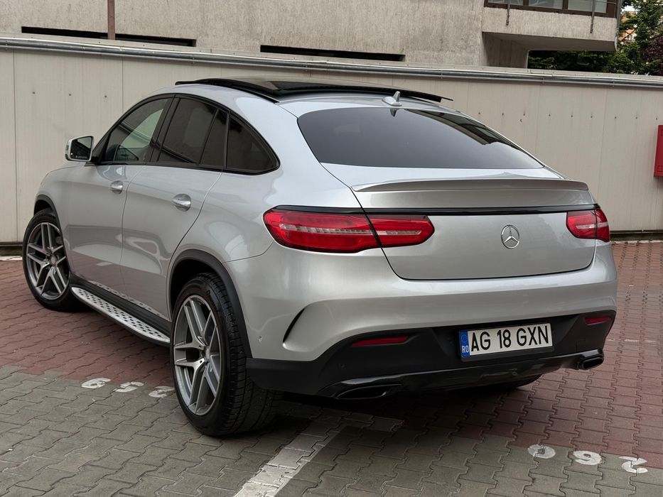 Mercedes Benz GLE AMG Line -- 350d